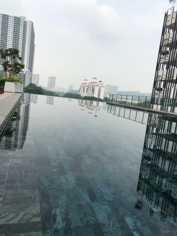 Vivo Suites By Subhome Kuala Lumpur Exterior photo